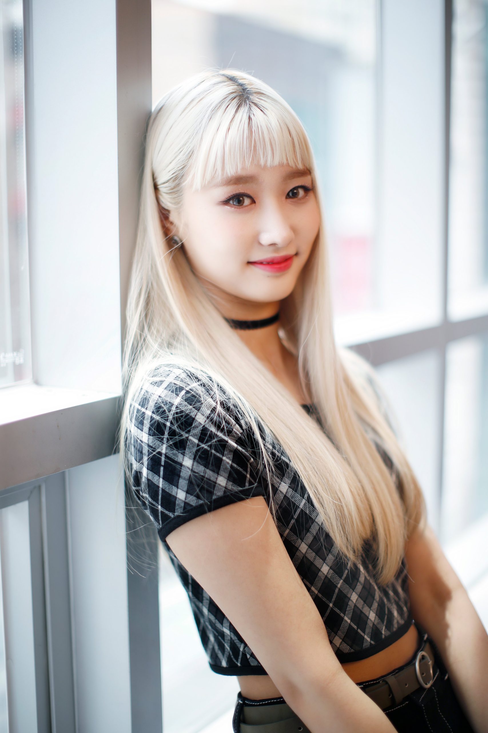 HOT ISSUE Yebin