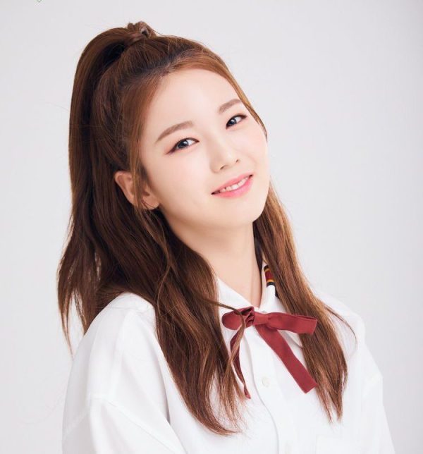 NiziU Ayaka Profile